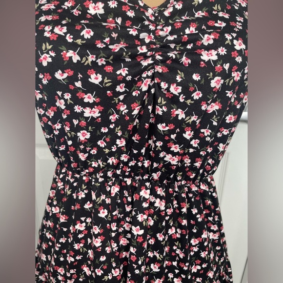 Sadie & Sage Elegant Black and Pink Floral Dress NWT Small - Picture 12 of 15
